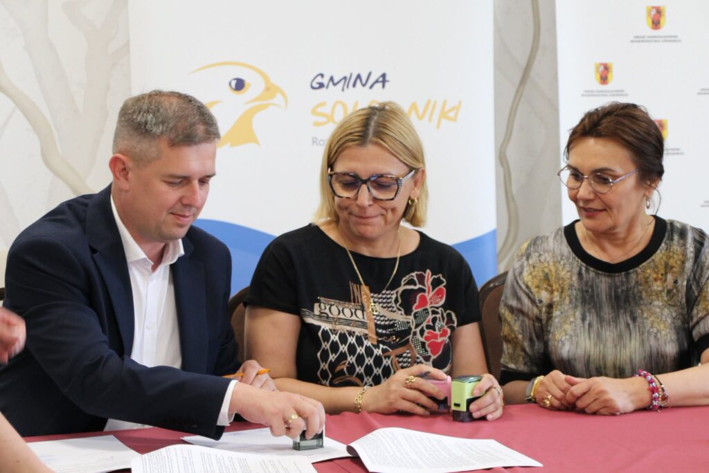 Read more about the article Gmina Łubnice pozyskała kolejne środki na rozwój!